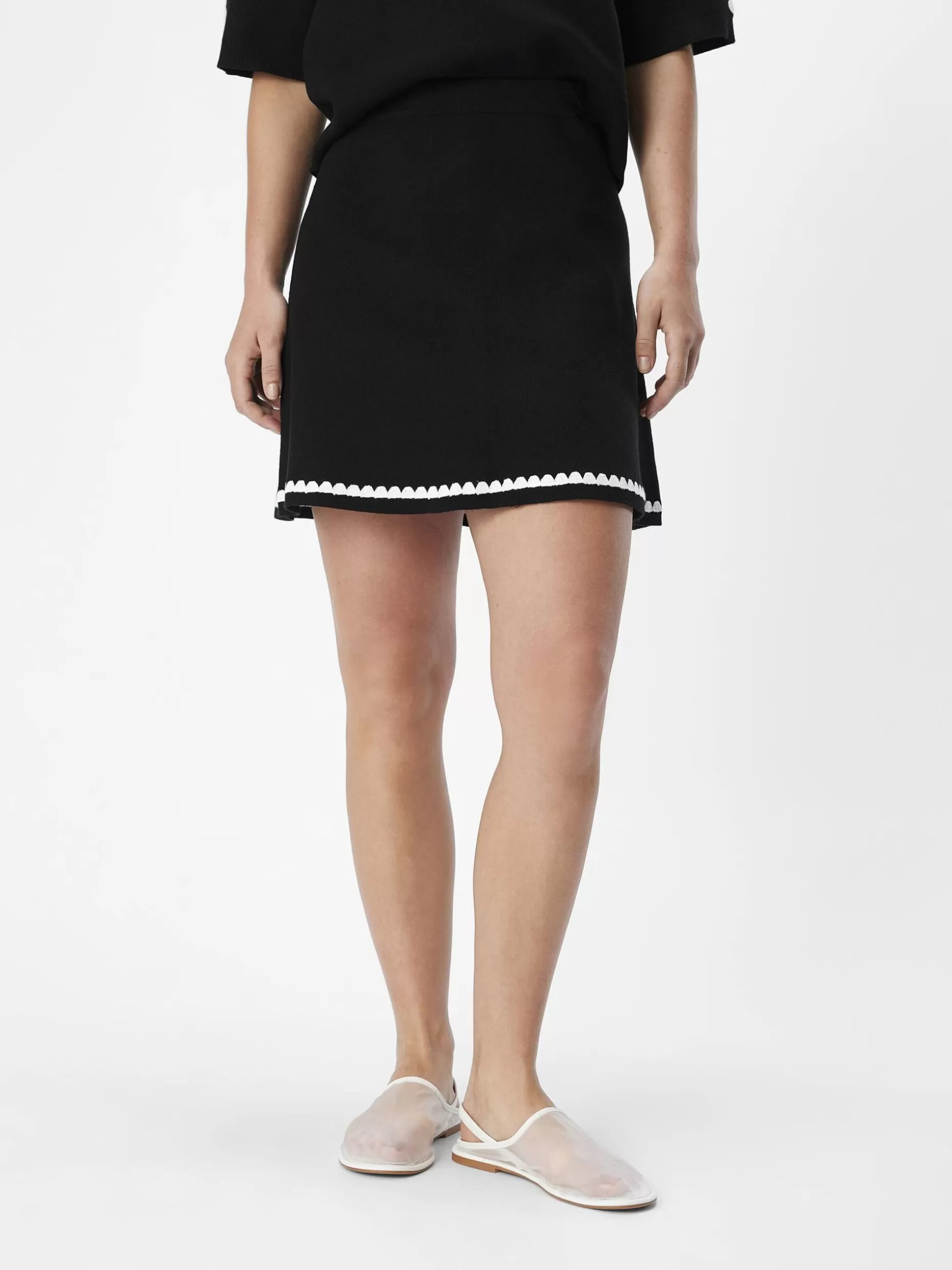 OBJECT SKATER ROK Black Clearance